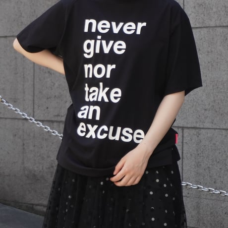 THOMAS MAGPIE　BIG T-shirt Never give【2213857】