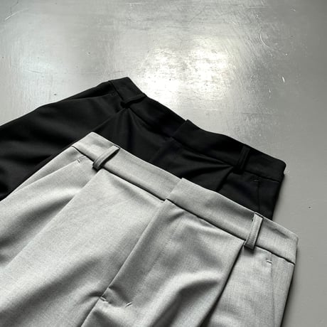 THOMAS MAGPIE   　tuck pants　2204310