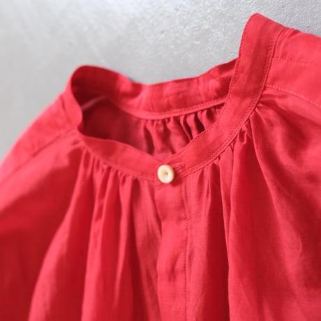suzuki takayuki　puff-sleeve blouse　dawn red　S231-08