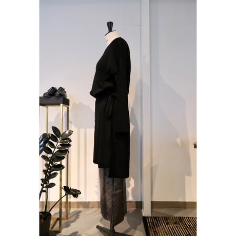 NAKAGAMI   カシミヤ混ニッチュニック   black