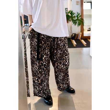 M53. BELTED LEOPARD PANTS