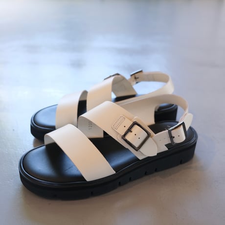 BEAUTIFUL SHOES 	SS BELT SANDALS GLOX CUT SOLE	BSS2012010