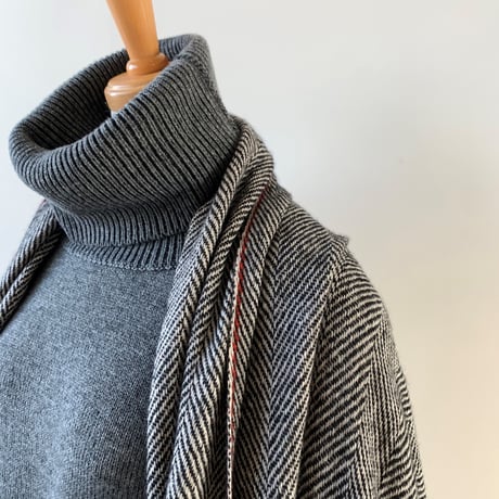 suzuki takayuki   herring-bone shawl   black　215-01