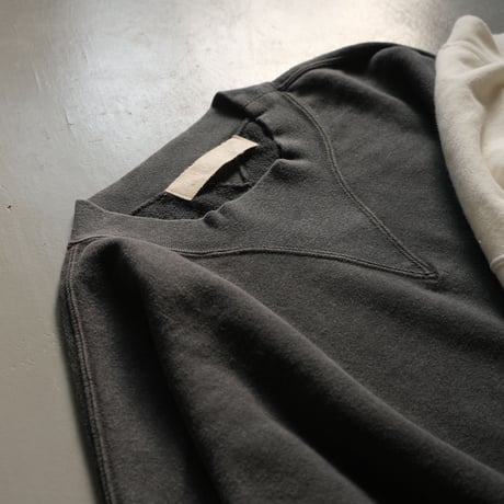 R JUBILEE　アール ジュビリー Tuck Sleeve Sweat　RJ2209 9011