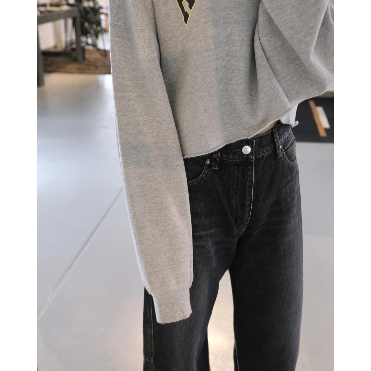 R JUBILEE  アール ジュビリー 24AW Say Hello Cropped Sweatshirt クロップド スウェットトレーナー RJ24210010 グレー F fit=scale-down,w=1200