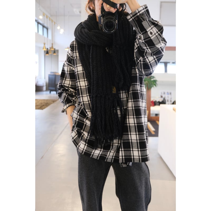 BATONER FRINGE MUFFLER LONG | geep