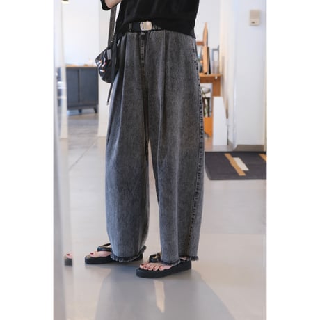 M53. BELTED DENIM PANTS  MP-016