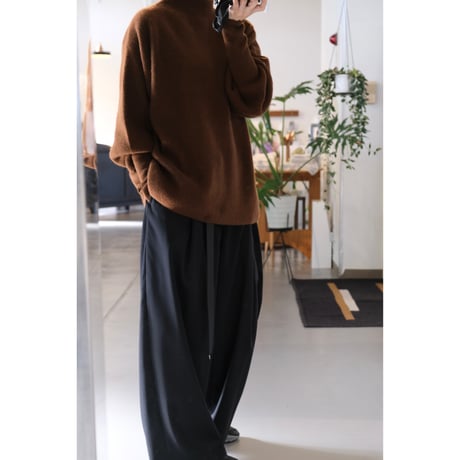 BATONER Woman CASHMERE FOX BOAT NECK FINGERHALL BROWN