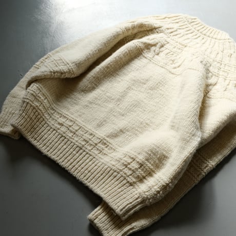 BATONER　Men SPREAD ALAN CREW NECK 　IVORY　BN-21FM-054