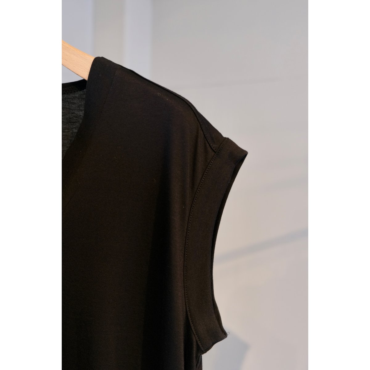 SINME VネックC/Sワンピース ブラック×ブラック VネックC/Sワンピース ブラック×ブラック - SINME ONLINE STORE