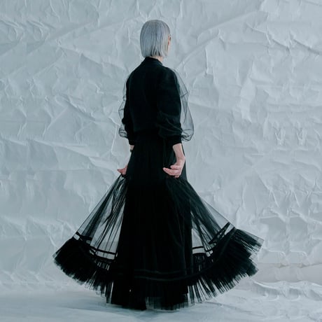Thomas magpie     tulle knit