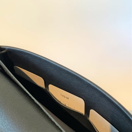 SEAMLESS SHOULDER CASE　S　/　BLACK