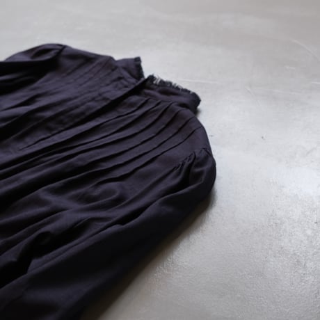 SINME  シンメ　ハイネックピンタックOP ネイビー　S21-AW-13-01