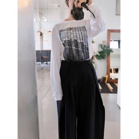 NAKAGAMI グラフィックTシャツ white