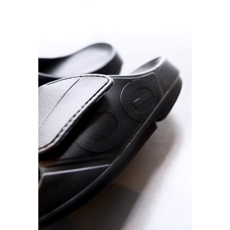 OOFOS  Men's OOahh Sport Flex - Black/Matte