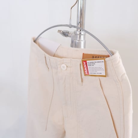 M53.　LUDMILA　ベイカーパンツ　Off　White　M-107