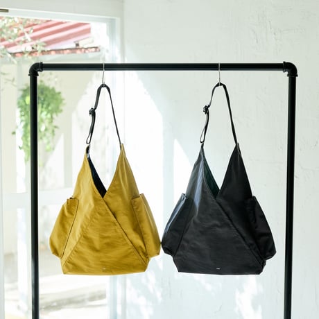 CATEGORY Black | Filer CATEGORY Black | Filer