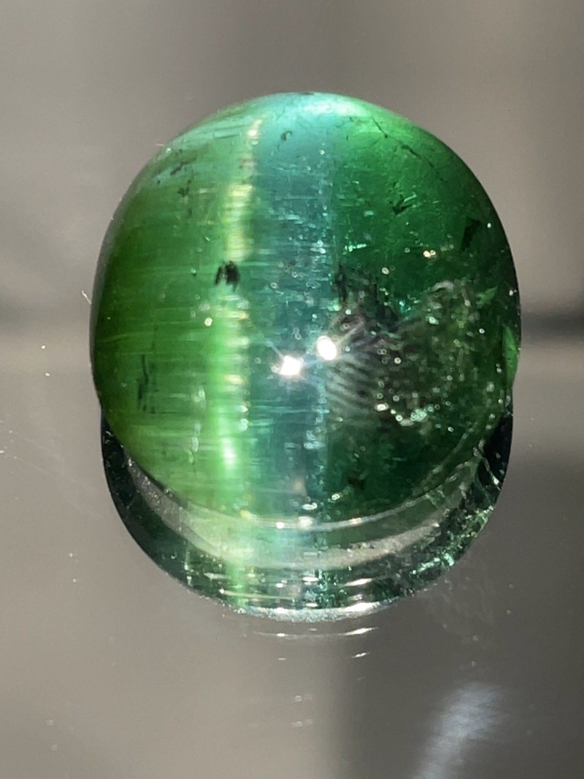 ブラジル産バイカラートルマリンキャッツアイ 41.536ct | EMERIA ブラジル産バイカラートルマリンキャッツアイ 41.536ct | EMERIA