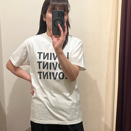 lovint ロゴTシャツ