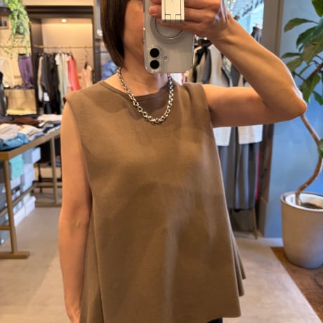 Maglia plus コットンノースリーブニット