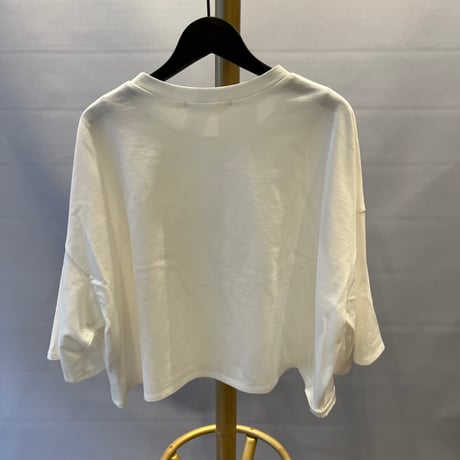 QTUME ロゴTシャツ