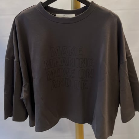 QTUME ロゴTシャツ