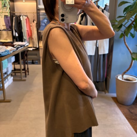 Maglia plus コットンノースリーブニット