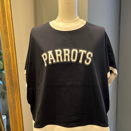 QTUME ロゴTシャツ