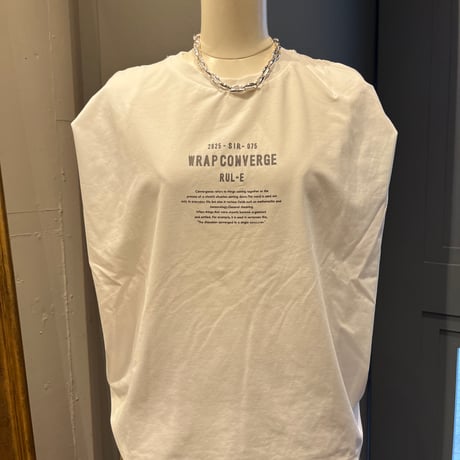 ayane ロゴノースリーブTシャツ