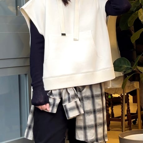 Rinascente Donna　ボンディングフーディーベスト