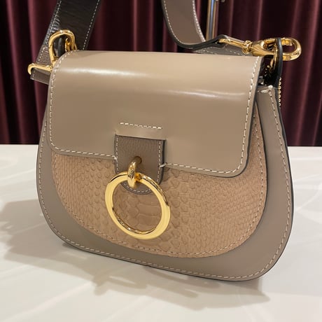 カフネ　黒 レザー クラッチバッグ ゴールド金具 CELINE - 美品 CELINE セリーヌ 馬車金具 レザー クラッチ