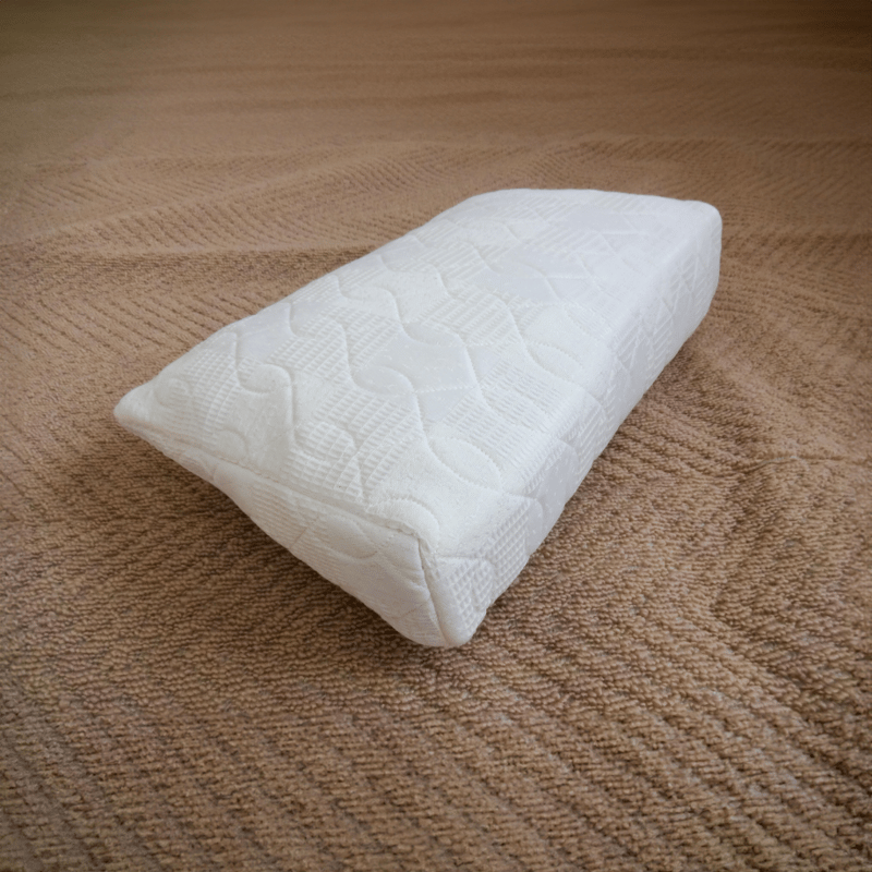 三角型マルチクッション「ラクア」 | フレイルショップ Merise