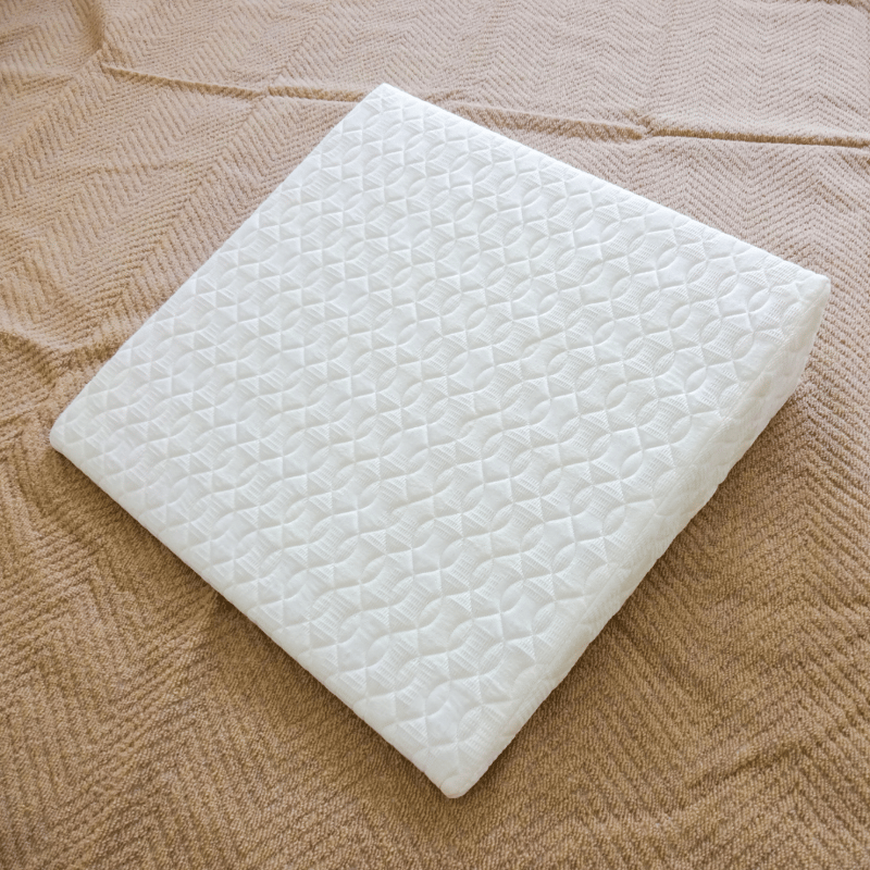 ラクーイ10度＋ラクア」背上げマット 逆流性食道炎・胃全摘術後などに