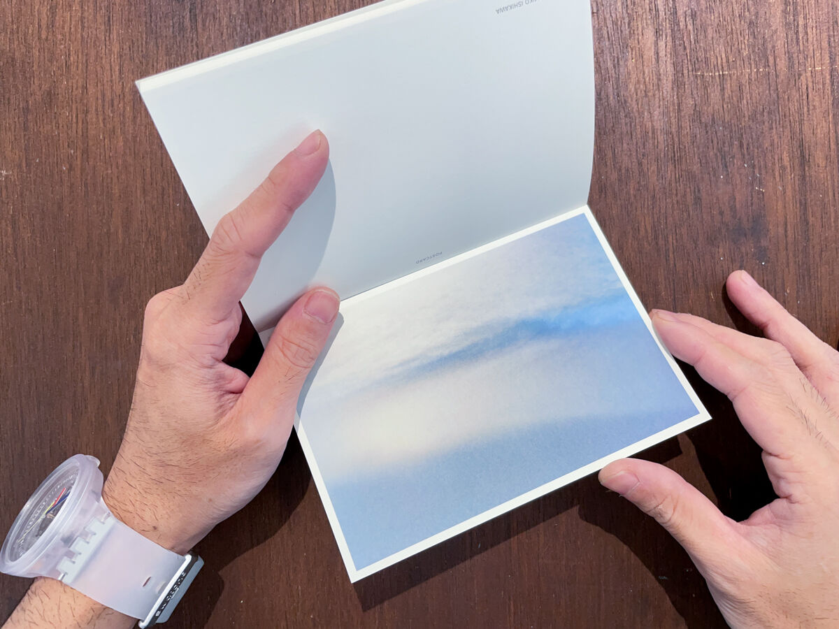B品】ポストカードブック写真集「光ノ音」 a note of a light B品】ポストカードブック写真集「光ノ音」 a note of a light