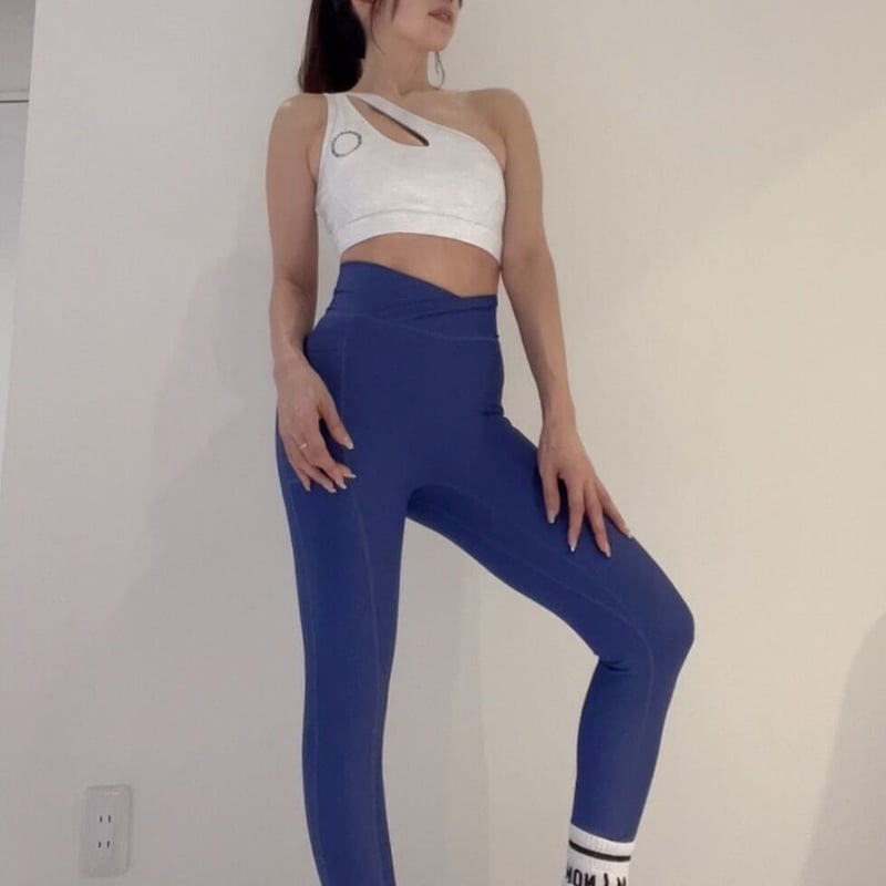 細魅えサイドポケット付きレギンス | MINOMOMOSTORE