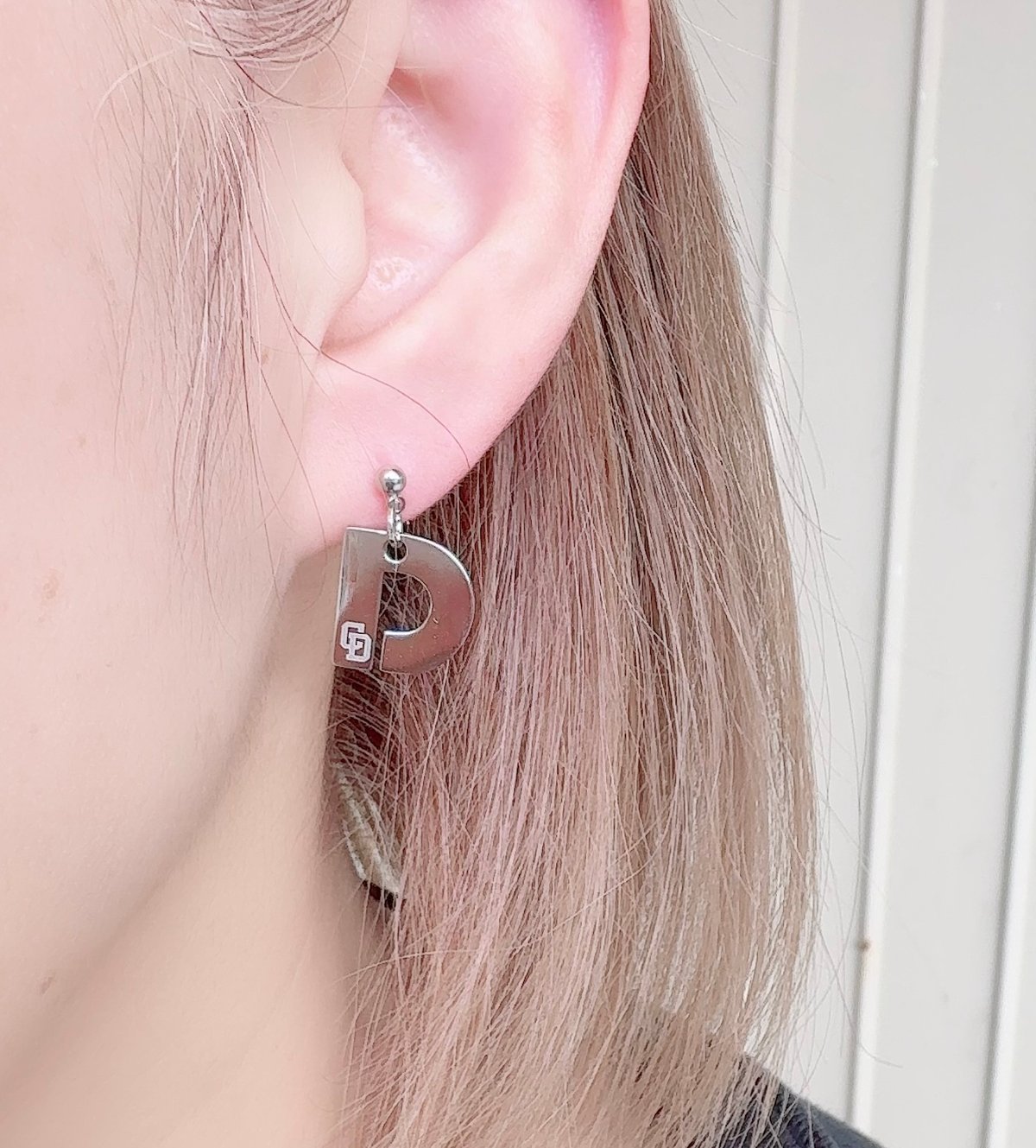 ドラゴンズグッズ ピアス 種類：D036-ST-D | c.i.f