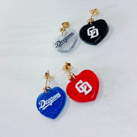 ドラゴンズグッズ　ラメピアス　種類：D028-ハートロゴBL/RD