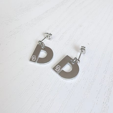 ドラゴンズグッズ　ピアス　種類：D036-ST-D
