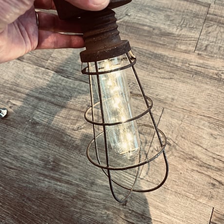 VINTAGE CHAIN  LAMP / アイアン ヴィンテージ ランプ  LED電球ランプ/ 単3電池2本使用（別売） ハンギングランプ