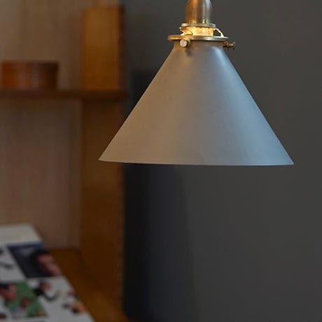 Brass Entrance Light + IRON SHADE / GRAY , BLACK / 味わいが深まる真鍮製にマットな鉄の質感がおしゃれなエントランスライト / 電球選択