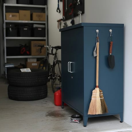 STEEL CABINET / 洗練されたミニマルなデザインのスチール収納庫 / WHITE , GREEN , BLUE , BLACK