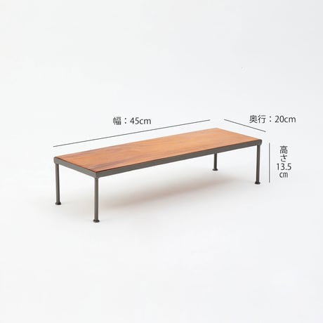 IRON × WOOD DESKTOP RACK / 自宅やオフィスで美しい什器として活躍できるマホガニーウッドとアイアンのディスプレイ台