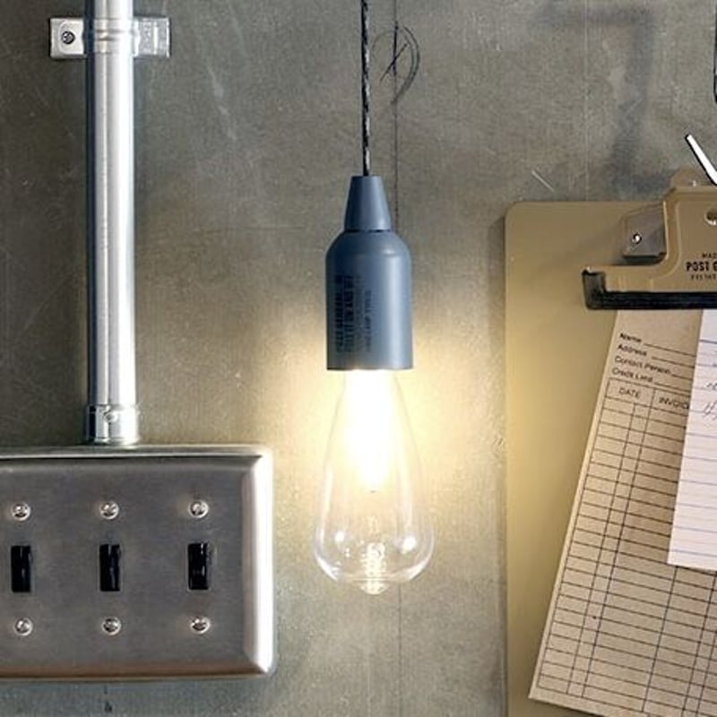 電源がない場所でも手軽に楽しめるLEDランプ / HANG LAMP TYPE1