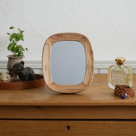 MOI table mirror by AXCIS.INC / 置き型ミラー