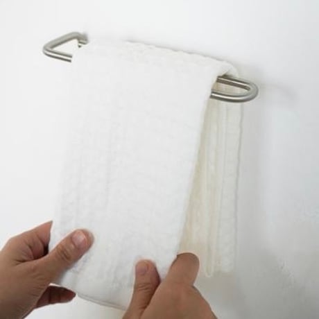 STAINLESS TOWEL HANGER S , M / ren by AXCIS / スタイリッシュながら緊張感を与えない心地よさのタオルハンガー