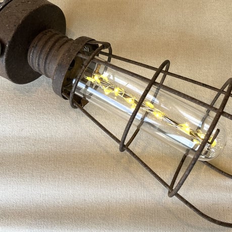 VINTAGE CHAIN  LAMP / アイアン ヴィンテージ ランプ  LED電球ランプ/ 単3電池2本使用（別売） ハンギングランプ