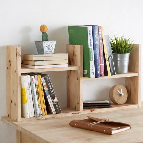 NATURAL WOOD SHELF / ナチュラルな木の風味が魅力な無垢材のシェルフ