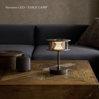 Nocturne LED-table lamp / アクリル - メッシュ - ガラスの3重奏が織り成す光の陰影は繊細で美しく優しく静かに佇むような柔らかな明かりを灯す / テーブルランプ