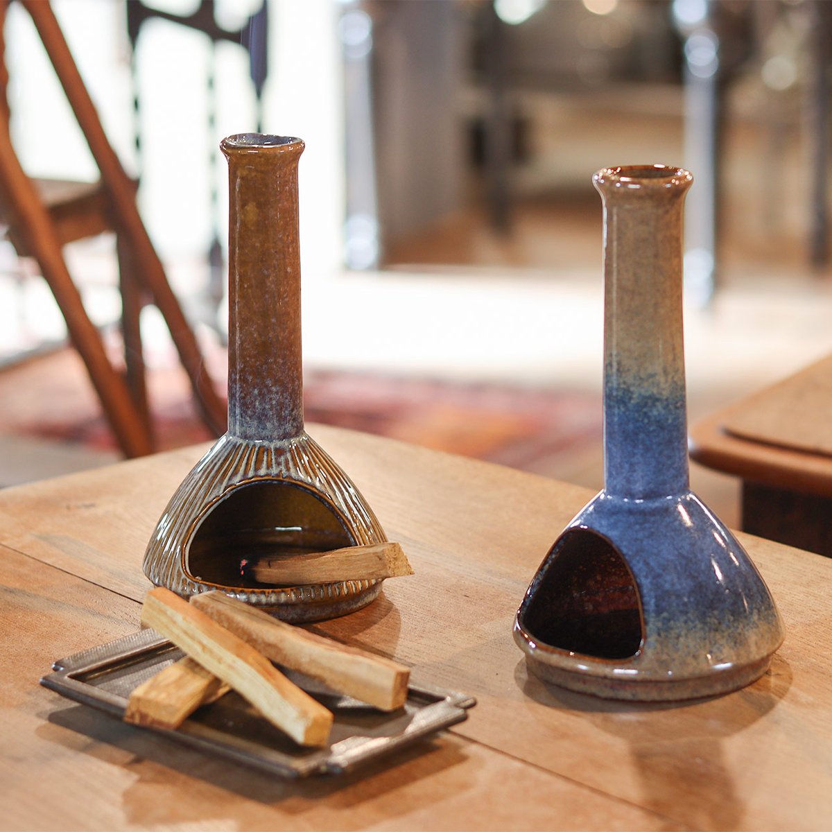 INCENSE STAND CHIMNEY / 暮らしの景色にすっと溶け込む、やさしい