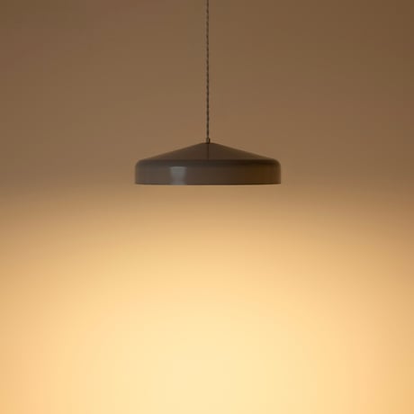 EON LED PENDANT LIGHT Lサイズ / ホワイト , グレージュ ,ブラック / リモコンでの３段階明るさ調整が可能